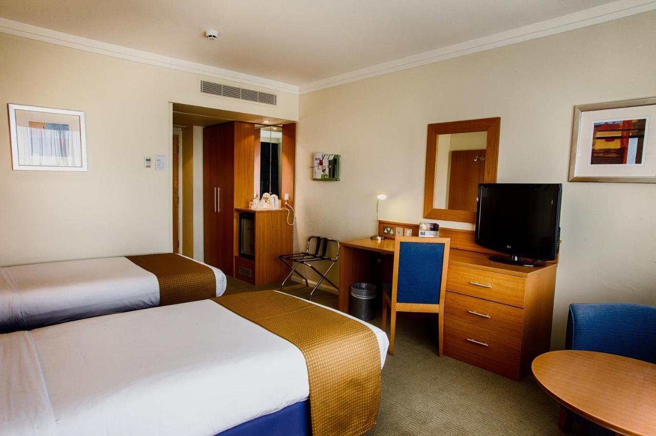Holiday Inn London - Heathrow M4,Jct.4, An Ihg Hotel West Drayton  Exterior photo